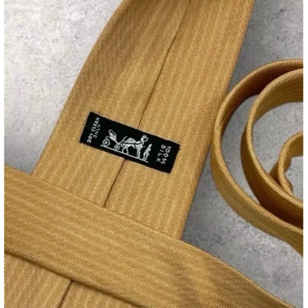 HERMÈS 148 TA Silk Tie FRANCE Beige Striped Geometric W:3.5" EUC - Picture 2 of 6